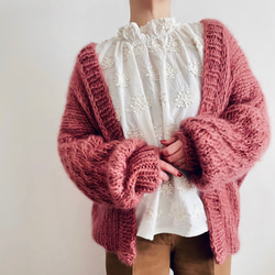 【送料無料】Hand knitted[手編み]スーパーキッドモヘア&アルパカカーディガン [Creema限定] 1枚目の画像