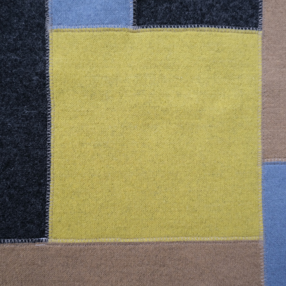 reversible wool knit patchwork vest 第8張的照片