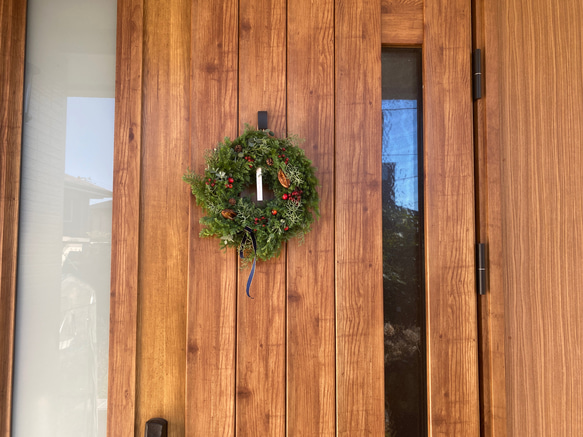 ベルベットリボンのオトナシッククリスマスリース 3枚目の画像