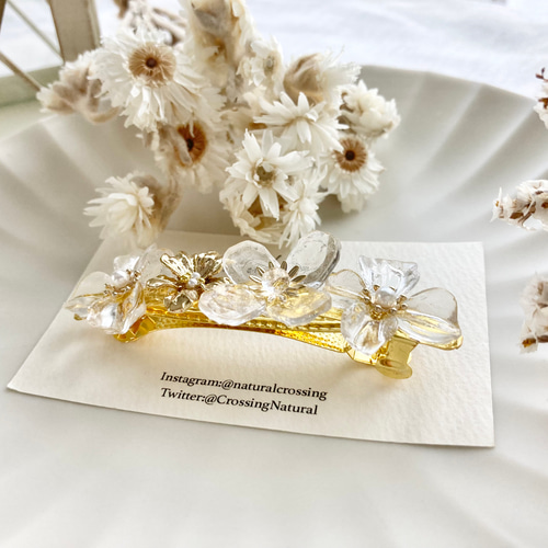 透明とシャンパンゴールドのお花ヘアクリップ/バレッタ ヘアクリップ