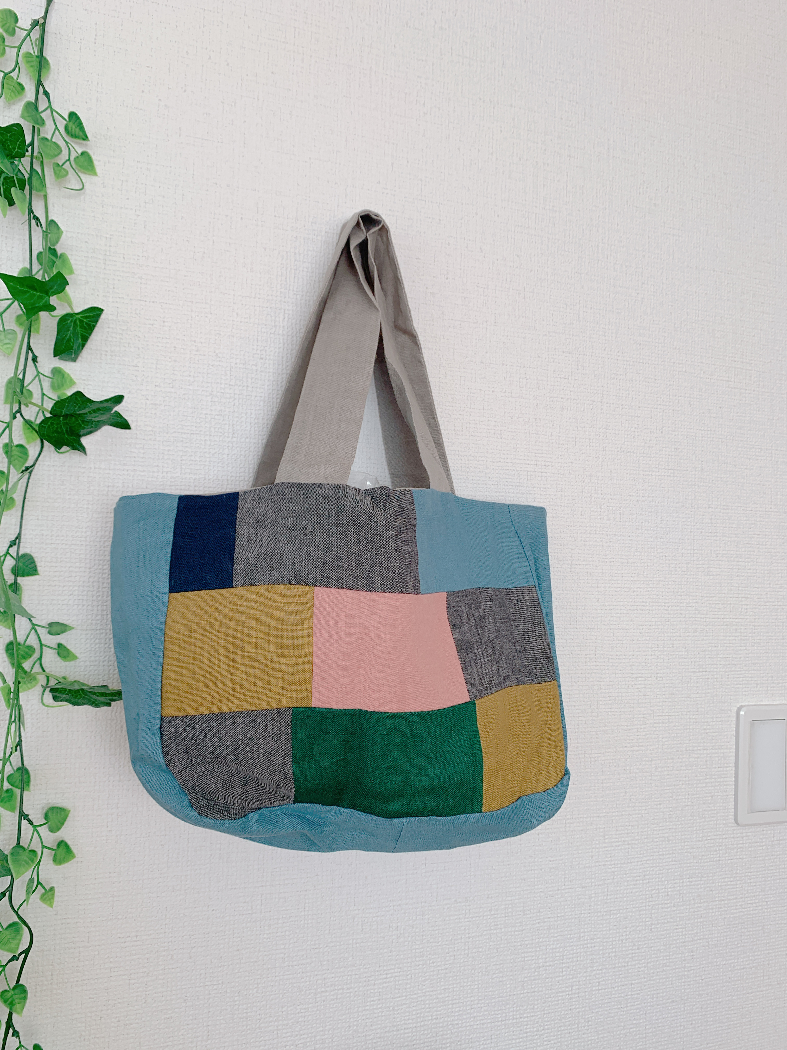 ひまわり。 パッチワークトートバッグ ねこフェイスチャーム 370 パッチワークキルト トートバック - Piggy's Quilt | minne