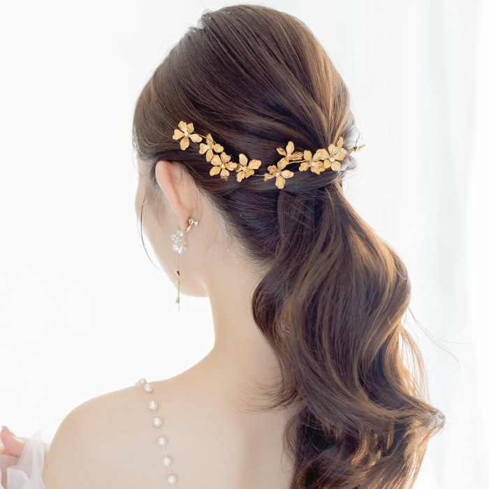 MA197 ヘッドドレス ブライダル ヘアアクセサリー リーフ カチューシャ ゴールド  結婚式 花嫁