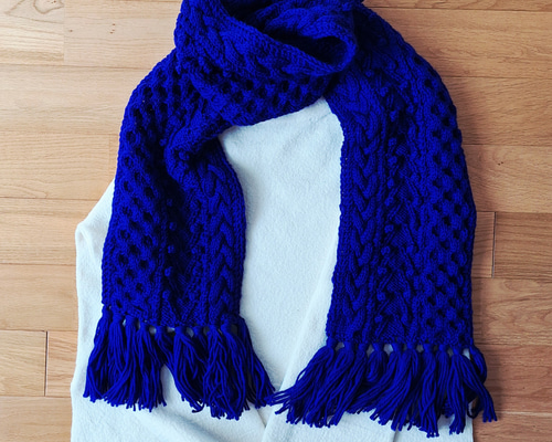 手編みのマフラー ロイヤルブルー 送料無料！即納！ マフラー pocky