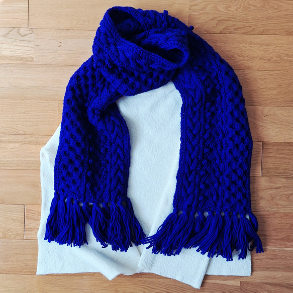 手編みのマフラー ロイヤルブルー 送料無料！ マフラー pocky mama