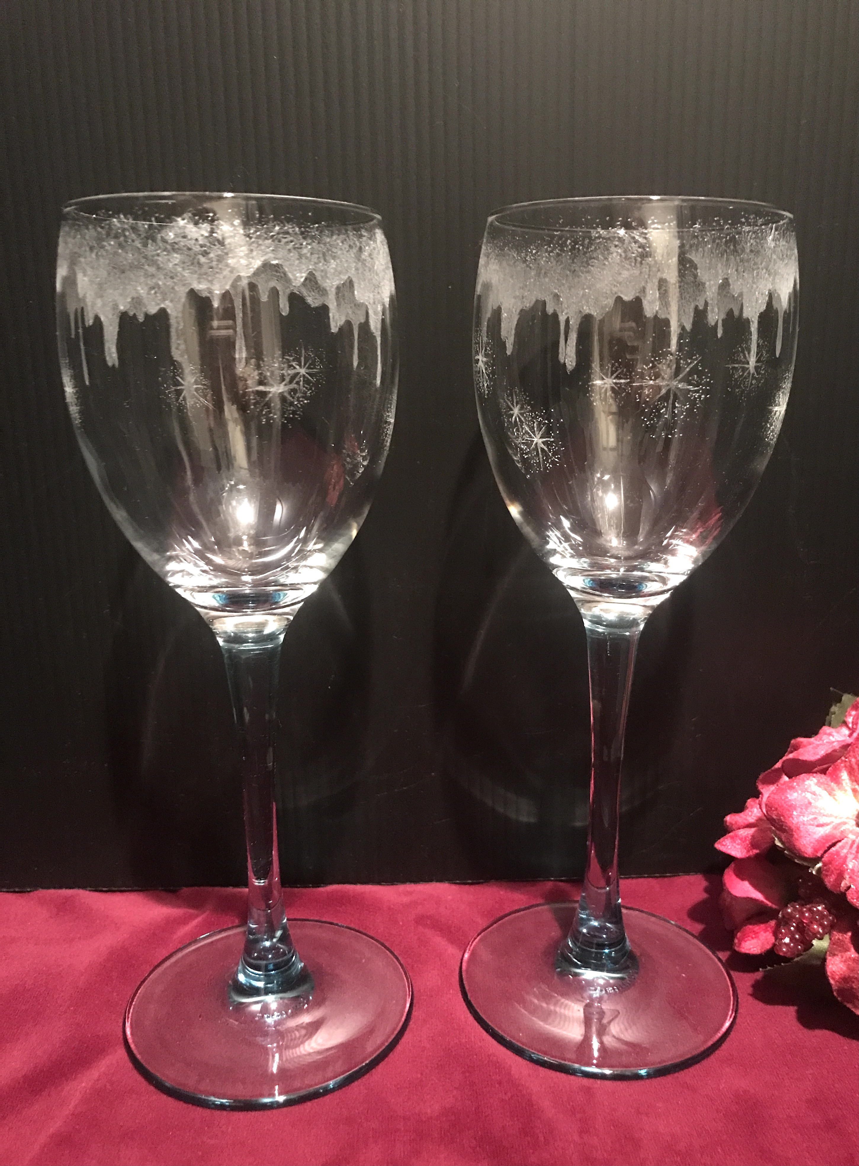 とろける雪のワイングラス〜手彫りガラス〜