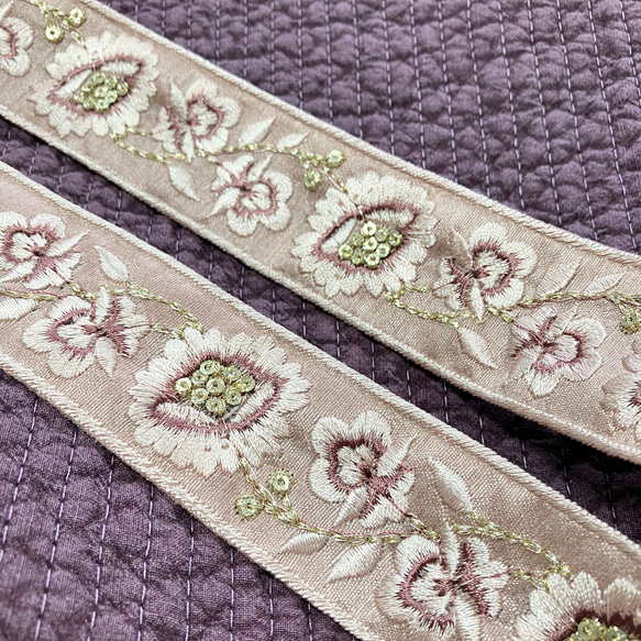 インド刺繍リボン（50cm単位）　くすみピンク　幅約3.8cm 1枚目の画像