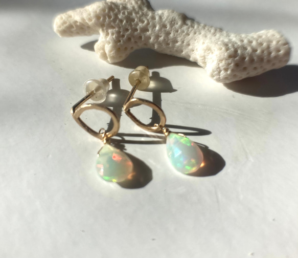 *14kgf*　Ethiopian Opal Gold Stud Earrings 【宝石質】エチオピア産ウェロオパール 17枚目の画像