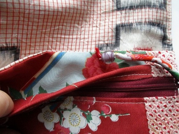 ７４７３　絞りと花柄の着物で作った和風財布・ポーチ＃送料無料 8枚目の画像