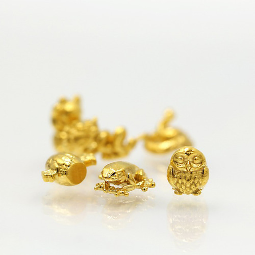 純金 龍のお守り(大)約1g】御守り 金に恵まれる運・ 厄を除ける