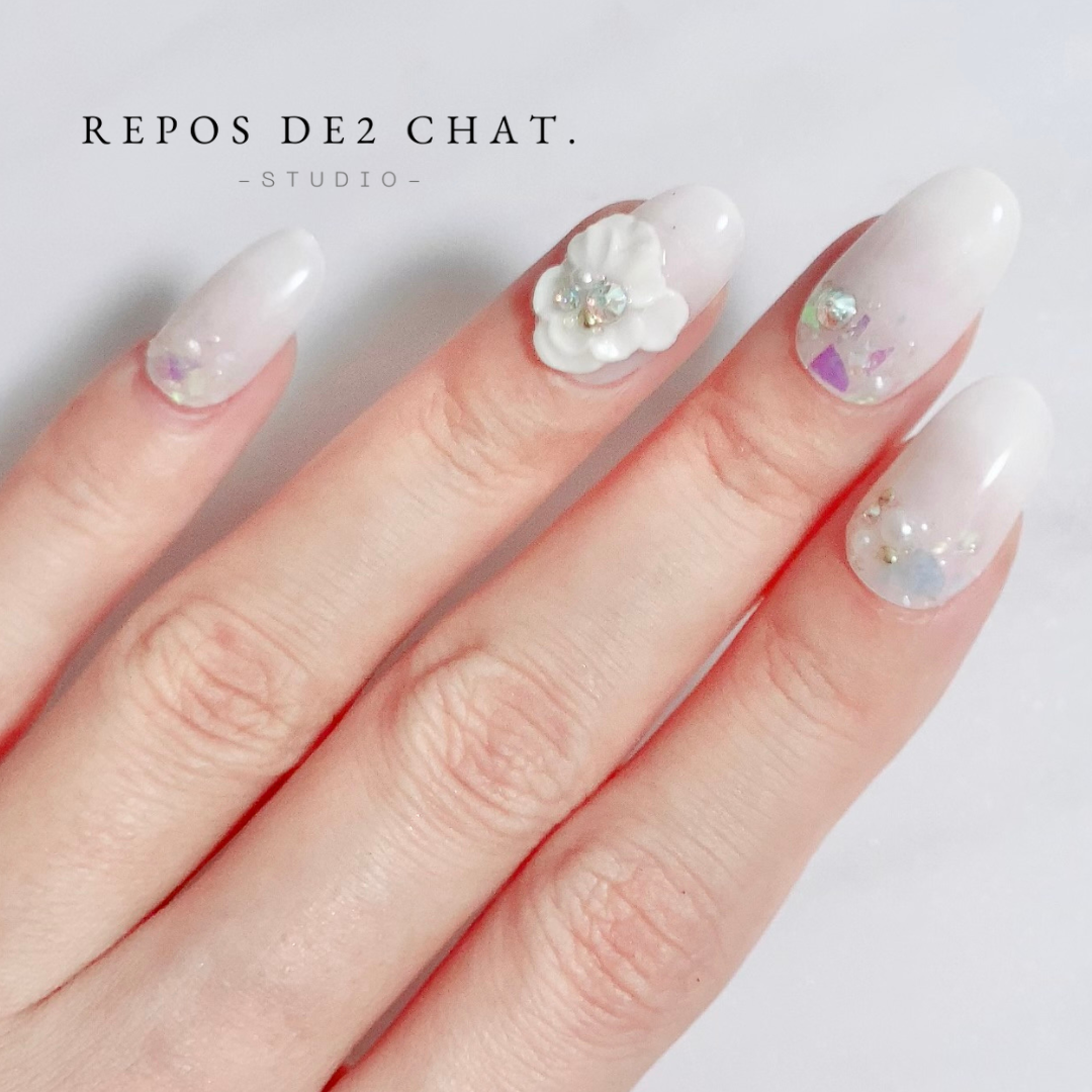 3D flower【No.4】3Dフラワー×キラキラ キレイめ 大人可愛い ネイルチップ ホログラム パール