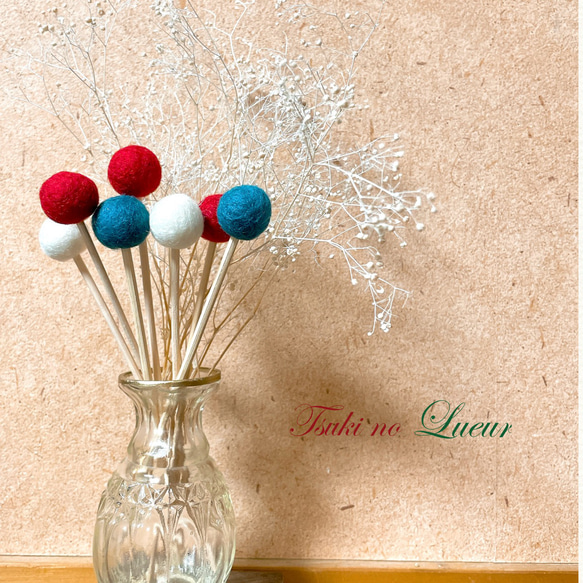 ♦︎受注制作♦︎クリスマスカラーのフェルトボールアロマスティック7