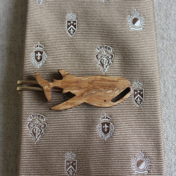 ジンベイザメ木製ネクタイピン 6枚目の画像