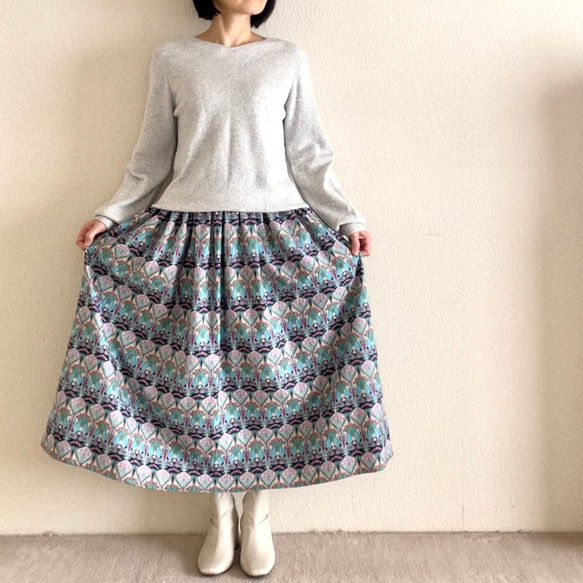 【低身長さん向け洋服】リバティ生地　ギャザースカート　（柄：アイアンシ） 5枚目の画像