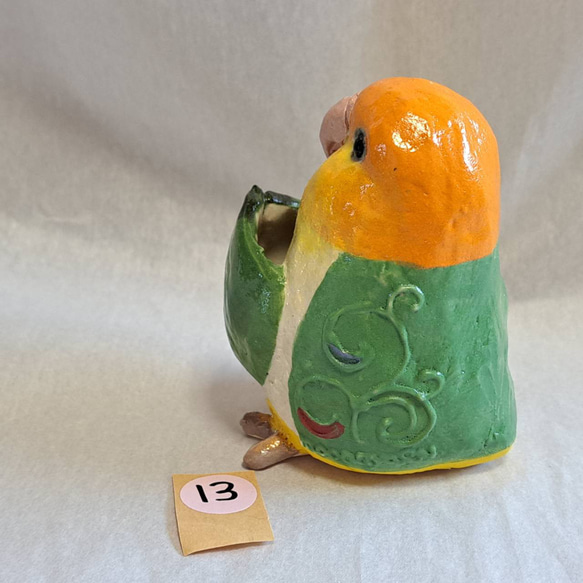 ⑬　お着替え小鳥　シロハラインコ　インコ　小鳥　インテリア　陶器小鳥　一輪挿し　置物　H728 5枚目の画像