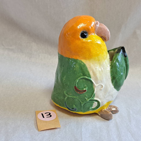 ⑬　お着替え小鳥　シロハラインコ　インコ　小鳥　インテリア　陶器小鳥　一輪挿し　置物　H728 8枚目の画像
