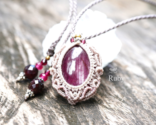 スタールビーのマクラメネックレス b8f90e1988d9f0e00dd89bfa620587