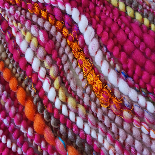 アートヤーン スパイラル 手紡ぎ（品番276） 毛糸 四つ実 通販