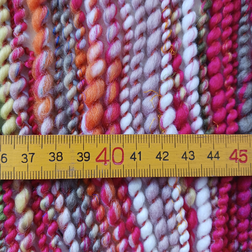 アートヤーン スパイラル 手紡ぎ（品番276） 毛糸 四つ実 通販