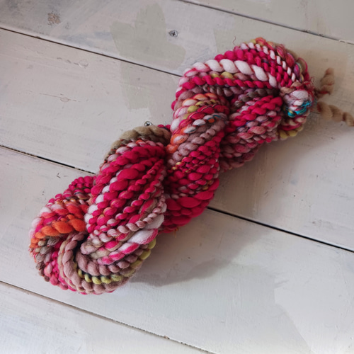 アートヤーン スパイラル 手紡ぎ（品番276） 毛糸 四つ実 通販