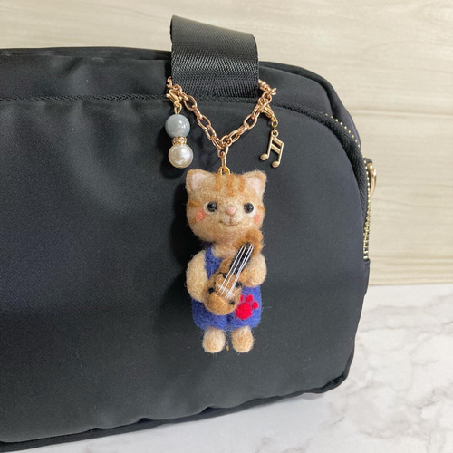 バイオリン弾きの茶トラくん 羊毛フェルト ねこ 猫 ネコ バッグ バイオリン弾きの茶トラくん 羊毛フェルト ねこ 猫 ネコ バッグ