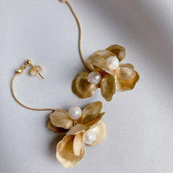 pearl flower pierce /earring 2枚目の画像