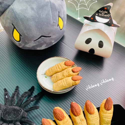 シャンシャン** ハロウィンスペシャル — 黒糖とコーヒーのフィンガー