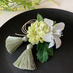 ひめゆりとマム　髪飾り　ヘアアクセサリー　成人式　卒業式　 浴衣　アーティフィシャルフラワー　　七五三 6枚目の画像