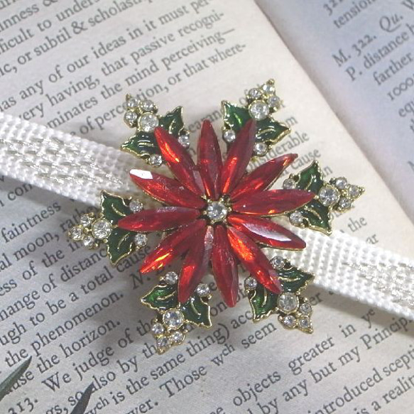 クリスマス　名古屋帯 ポインセチア 赤緑 帯留め 帯留 ポインセチア クリスマス レッド/赤 グリーン/緑 帯留め