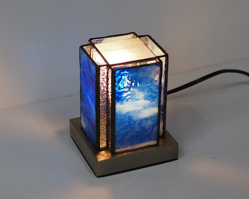 ステンドグラスミニランプ　行灯(あんどん) b04af0056792c9b1cc1a6313ad3b1d