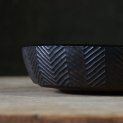 wooden bowl 22cm　彫刻模様のウッドボウル 1枚目の画像
