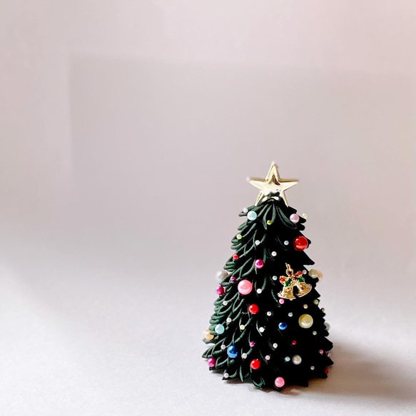 つまみ細工　"オトナのための小さなクリスマス和ツリー"　クリスマス　クリスマスツリー 7枚目の画像