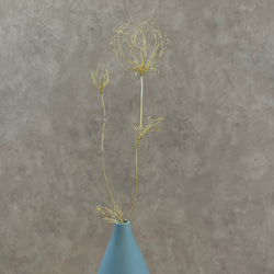 【受注制作】真鍮のラナンキュラス（葉、蕾付き）　ワイヤーアート　ワイヤークラフト 4枚目の画像