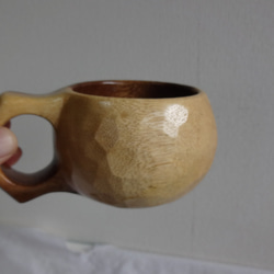 モンキーポッドの一木彫りコーヒーカップ　豆皿付き 4枚目の画像