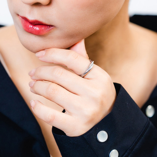 ハワイアンジュエリー リング 指輪 サージカルステンレス クロス 細身