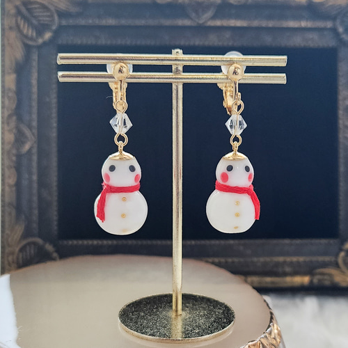 クリスマスチェーンピアス イヤリング 雪だるま×ヒイラギ クリスマスチェーンピアス イヤリング 雪だるま×ヒイラギ