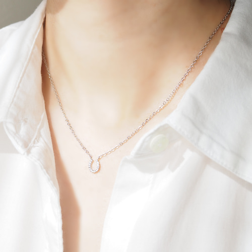 193Nv【高品質✨】ネックレス　馬蹄　ホースシュー　小粒　大人可愛い　ゴールド 193Nv【高品質✨】ネックレス 馬蹄 ホースシュー 小粒 大人