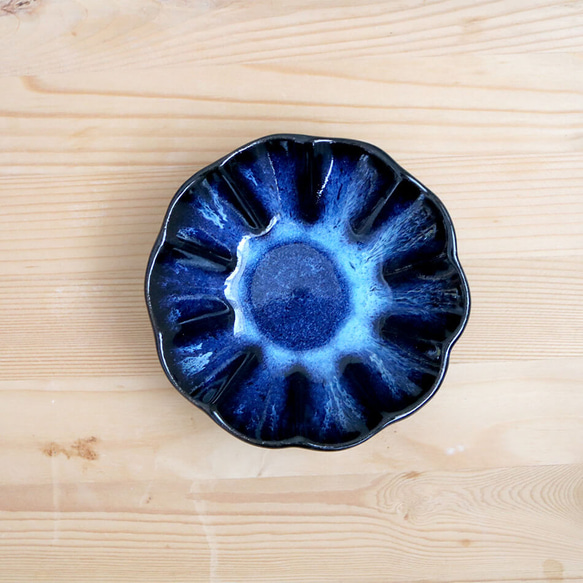 小石原燒 小石原燒 藍釉 鐵釉 菊花盤 圓盤 小盤 12.0cm 2色可選 秀山窯 日本製造 陶器 NHK 第6張的照片