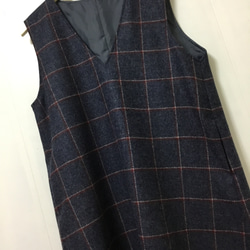 イギリス〜MOON社高級感溢れる生地のシンプルジャンパースカート‼️紺系チェック〜‼️総裏付き‼️ 3枚目の画像