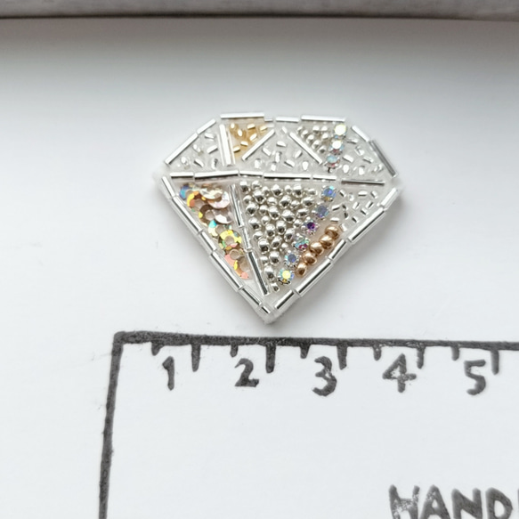 冬のDiamondB*ビーズ刺繍ブローチ 7枚目の画像