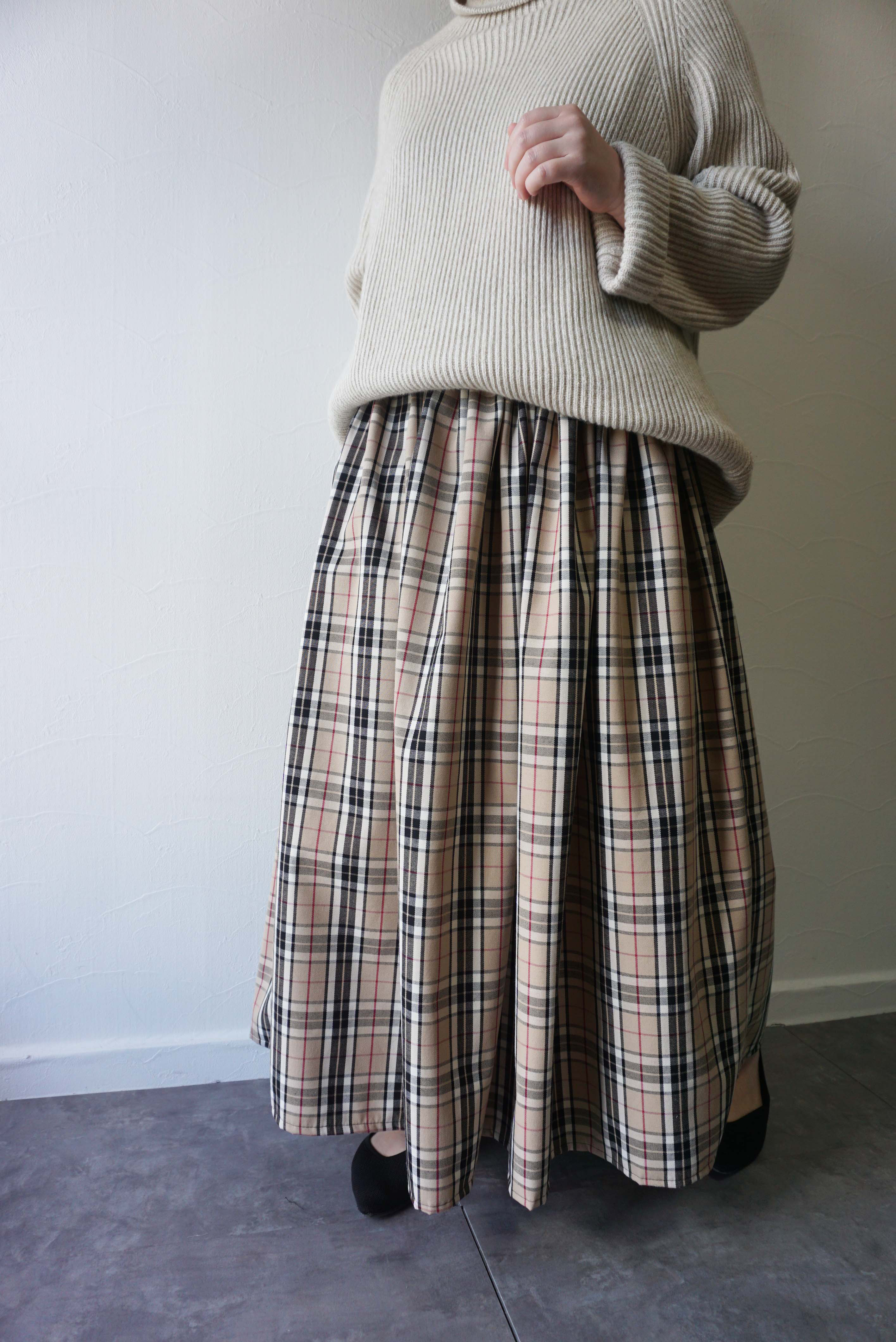 バーバリーロンドン チェック デザインロングスカート ベージュ36 中古・古着通販】BURBERRY BLUE LABEL (バーバリーロンドン