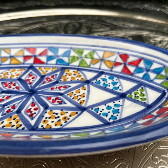 チュニジア・ナブールの陶器　オバール皿24cm　2枚セット　テンション上がる風車23＆ベルベル情熱の赤27　 9枚目の画像