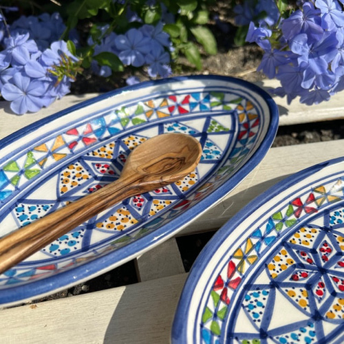 チュニジア・ナブールの陶器 大きさ違いのオバール皿 2枚セット