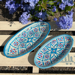 チュニジア・ナブールの陶器　大きさ違いのオバール皿　2枚セット　人を酔わす青と赤 55 1枚目の画像