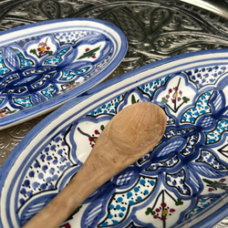 チュニジア・ナブールの陶器　大きさ違いのオバール皿　2枚セット　澄んだブルーが印象的 69 5枚目の画像