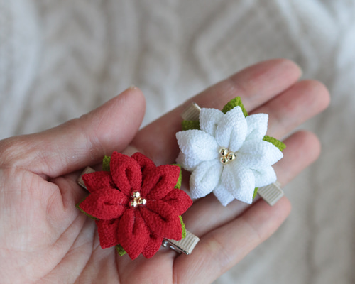 【ポインセチアリボン】ベビーヘアクリップ ヘアゴム ポインセチアのベビーヘアクリップ クリスマスアクセサリー