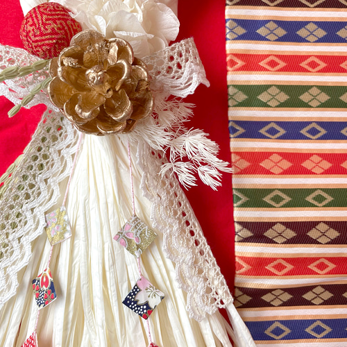 お正月飾り　2024年　しめ縄　しめ縄飾り　タッセル　イエロー ピンクタッセル風しめ縄飾り しめ縄・しめ飾り vianne・comodo