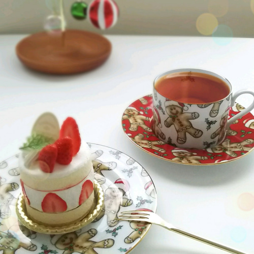 佐々木忍 メリーゴーランド カップ&ソーサー ホワイト