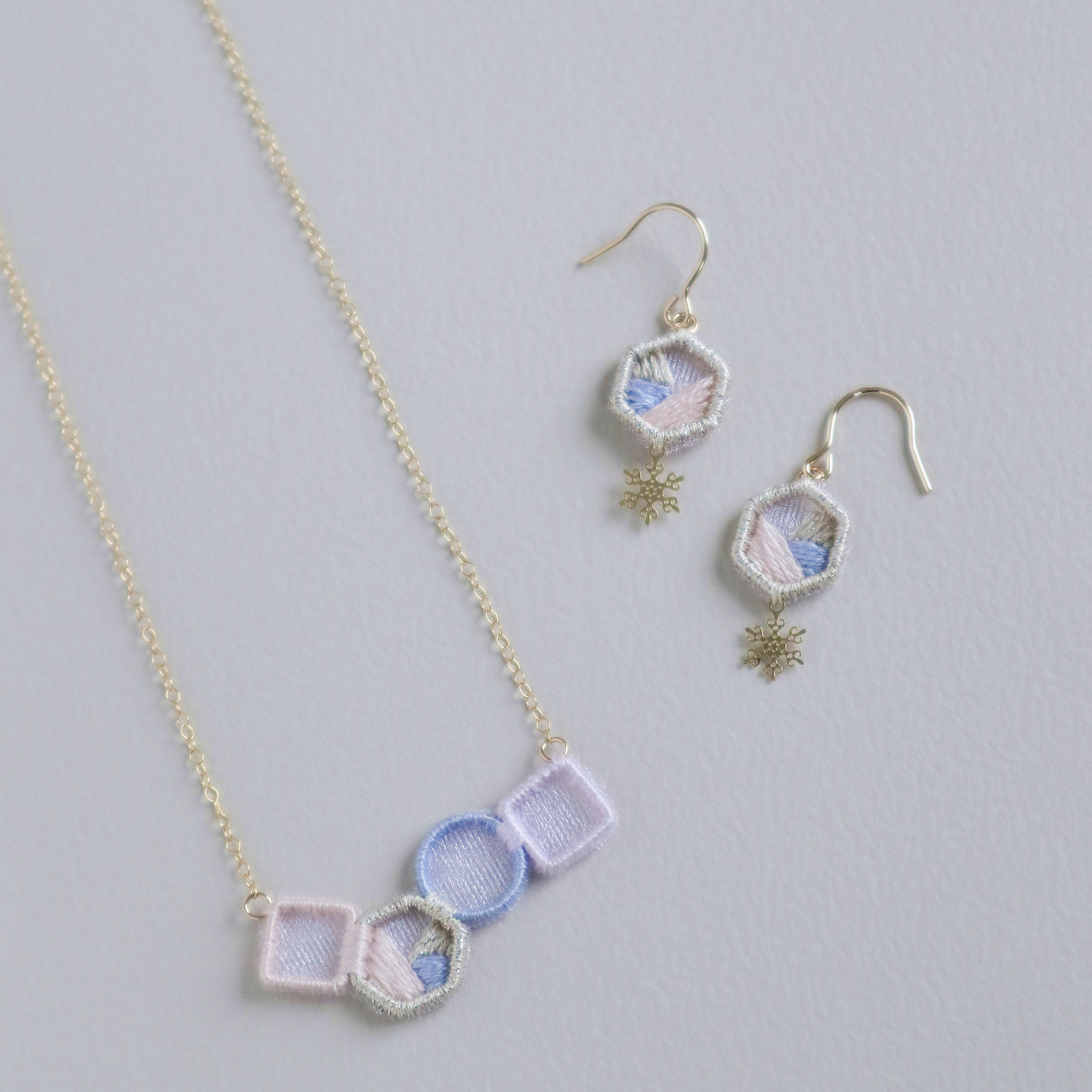 クリスマス限定✴︎14KGF✴︎ネックレス&ピアスorイヤリングset