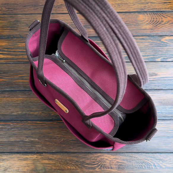 ♥️中♥️ウィリアムモリス　ころりんバッグ　ジャガード　トートバッグ　いちご泥棒　ボルドー  赤紫　柄　テキスタイル 5枚目の画像