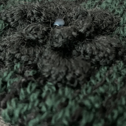 アフガン編みのハンドウォーマー　濃緑 5枚目の画像
